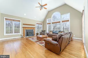 26 Millstone Ln, Pottstown, PA 19465 - Photo 23