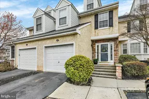 1302 Coventry Pointe Ln, Pottstown, PA 19465 - Photo 3