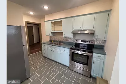 28 W Main Street #3, Elverson, PA 19520 - Photo 5