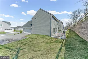 215 Sloan Dr, Coatesville, PA 19320 - Photo 31