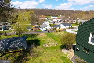 42 Spruce St, Coatesville, PA 19320 - Photo 5