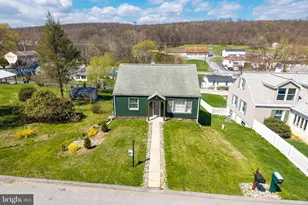 42 Spruce St, Coatesville, PA 19320 - Photo 3