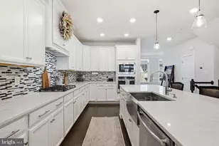 512 Cliff Ln, Malvern, PA 19355 - Photo 9