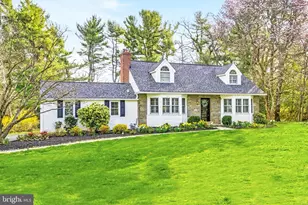 371 Margo Ln, Berwyn, PA 19312 - Photo 1