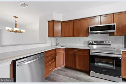 684 Metro Court #16, West Chester, PA 19380 - Photo 3