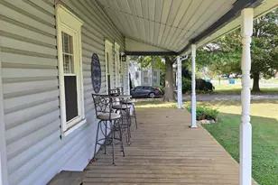 184 Cochran St, Cochranville, PA 19330 - Photo 3