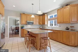 1101 Winchester Ct, Pottstown, PA 19465 - Photo 15