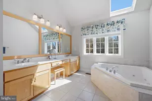 1101 Winchester Ct, Pottstown, PA 19465 - Photo 33