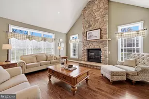 1101 Winchester Ct, Pottstown, PA 19465 - Photo 25