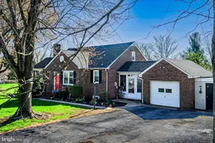 1050 S Keim St, Pottstown, PA 19465 - Photo 3