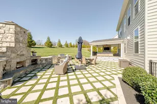 1524 Silverbark Ln, West Chester, PA 19380 - Photo 11