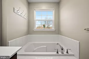 603 Columbus Dr, Spring City, PA 19475 - Photo 31