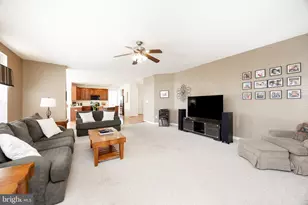 306 Winchester Ln, West Grove, PA 19390 - Photo 27