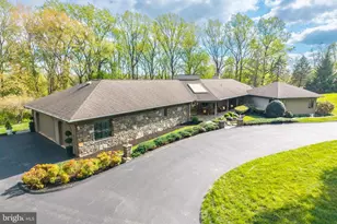 30 Celeste Ln, Coatesville, PA 19320 - Photo 5