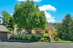 14 Sugar Knoll Dr, Devon, PA 19333 - Photo 1