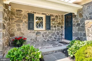 590 Watford Ln, Berwyn, PA 19312 - Photo 3