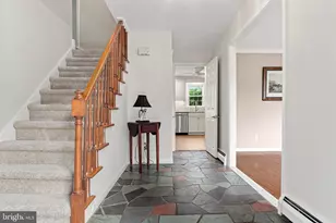 590 Watford Ln, Berwyn, PA 19312 - Photo 5