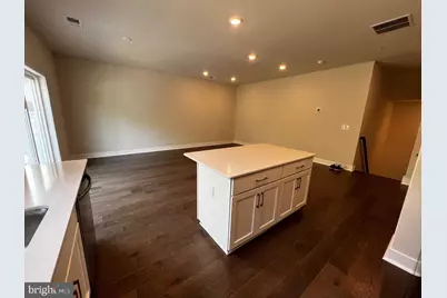 327 Foundry, Phoenixville, PA 19460 - Photo 5