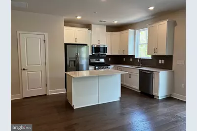 327 Foundry, Phoenixville, PA 19460 - Photo 7