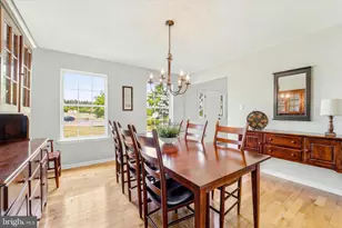205 Maplewood Dr, Phoenixville, PA 19460 - Photo 5