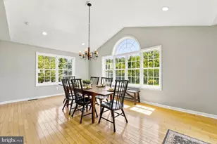 205 Maplewood Dr, Phoenixville, PA 19460 - Photo 13