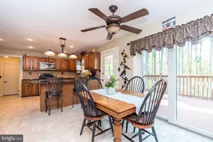 1813 Alyssa Ln, Pottstown, PA 19465 - Photo 13