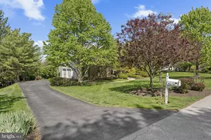 120 Pembrooke Cir, Phoenixville, PA 19460 - Photo 5