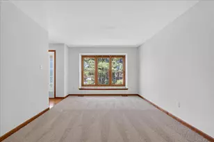68 Lauren Ln, Coatesville, PA 19320 - Photo 5