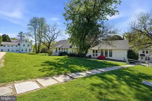 30 N Waterloo Rd, Devon, PA 19333 - Photo 25