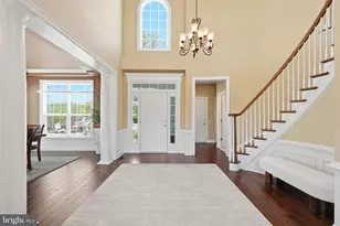307 S Caldwell Cir, Downingtown, PA 19335 - Photo 3