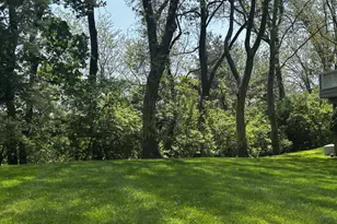 32 Cabot Ct, Chesterbrook, PA 19087 - Photo 3