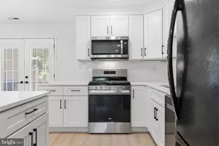 13 Rampart Dr, Chesterbrook, PA 19087 - Photo 11