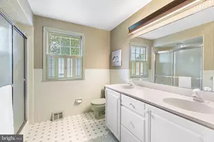 1297 Old Eagle School Rd, Wayne, PA 19087 - Photo 27