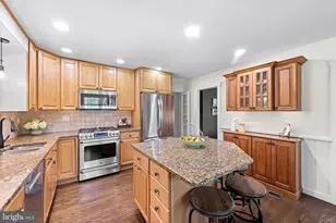 207 Anthony Wayne Dr, Wayne, PA 19087 - Photo 9