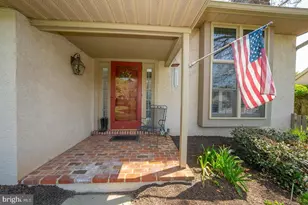 471 Chandlee Dr, Berwyn, PA 19312 - Photo 3