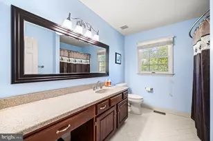 111 Brookhollow Dr, Downingtown, PA 19335 - Photo 25