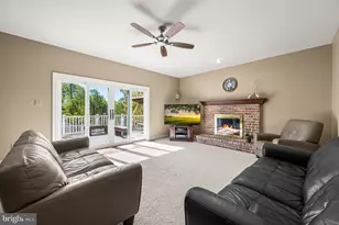 111 Brookhollow Dr, Downingtown, PA 19335 - Photo 11