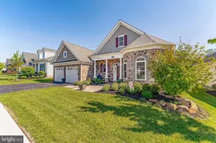732 Reading Cir, Phoenixville, PA 19460 - Photo 3