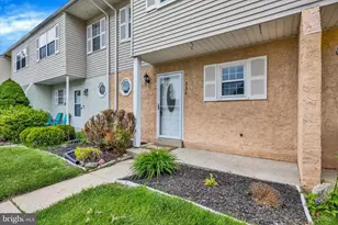 330 Carlyn Ct, Downingtown, PA 19335 - Photo 3