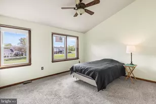 125 Derby Dr, Elverson, PA 19520 - Photo 17
