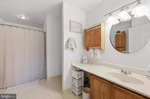 2105 Stoneham Dr, West Chester, PA 19382 - Photo 9