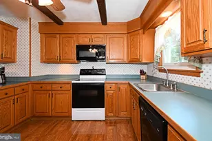 64 Mitchell Dr, Pottstown, PA 19465 - Photo 15