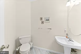 402 Sumner Way, West Chester, PA 19382 - Photo 17