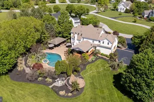 93 Hearthstone Cir, Phoenixville, PA 19460 - Photo 3
