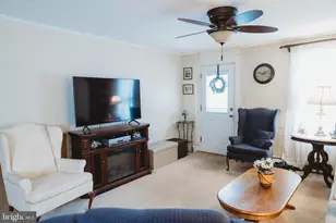 151 Walnut St, Spring City, PA 19475 - Photo 5
