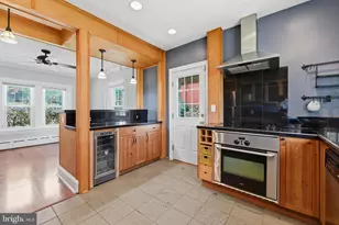 1019 Stirling St, Coatesville, PA 19320 - Photo 9