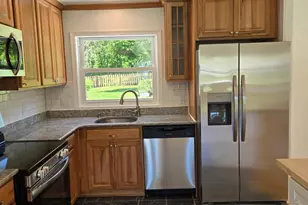 970 Kingsway Dr, Coatesville, PA 19320 - Photo 3