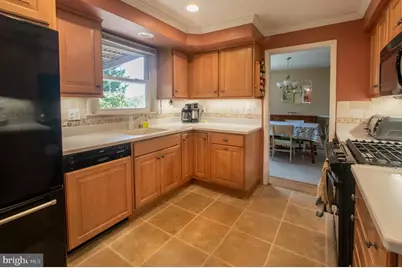 1042 Warren Road, West Chester, PA 19382 - Photo 7