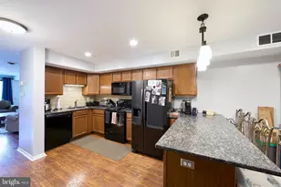 242 Summit House, West Chester, PA 19382 - Photo 3