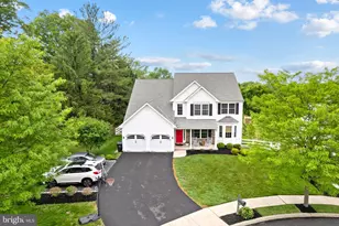 1012 Country Walk Dr, Pottstown, PA 19465 - Photo 3
